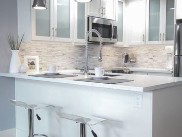 8K++ SEMI MONTHLY BEST SELLER AFFORDABLE BGC CONDO NEAR MAKATI ,GREENBELT,AIRPORT,SERENDRA,THE FORT