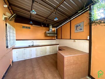 House for sale 3 bedrooms with Built-in furniture in Koolpunt Ville 6