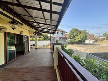 House for sale 3 bedrooms with Built-in furniture in Koolpunt Ville 6