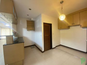 House for sale 3 bedrooms with Built-in furniture in Koolpunt Ville 6