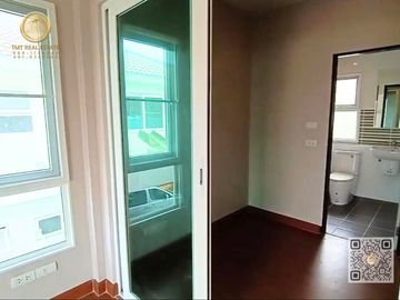 Single house 57.4 sq m, Supalai Parkville, Wongwaen-Ratchaphruek, good house, good location.
