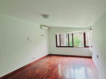 Oportunidad por viaje casa Remodelada Zona Exclusiva Molina vieja 700m2