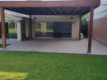 Oportunidad por viaje casa Remodelada Zona Exclusiva Molina vieja 700m2