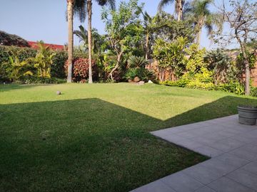 Oportunidad por viaje casa Remodelada Zona Exclusiva Molina vieja 700m2