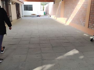 Oportunidad por viaje casa Remodelada Zona Exclusiva Molina vieja 700m2