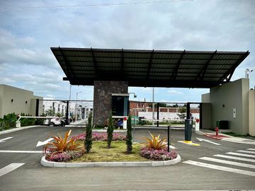 Casa en venta Vía a la costa