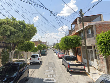 SE VENDE CASA EN: CELAYA, GUANAJUATO *REC BANC*
