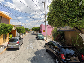 SE VENDE CASA EN: CELAYA, GUANAJUATO *REC BANC*