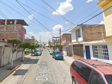 SE VENDE CASA EN: CELAYA, GUANAJUATO *REC BANC*