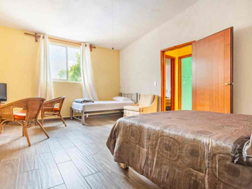 Linda Casa en Venta en el primer cuadro del centro de Tepotzotlan