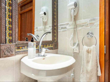 Linda Casa en Venta en el primer cuadro del centro de Tepotzotlan