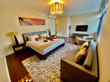 For Rent/Sale: Tastefully furnished Three Bedroom Unit in The Suites, BGC