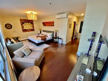 For Rent/Sale: Tastefully furnished Three Bedroom Unit in The Suites, BGC