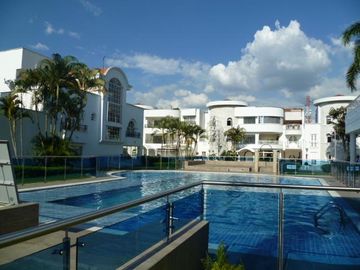 VENTA ESPACIOSA CASA ESTILO UNICO, ESPAÑOL..!! ESTRATEGICA UBICACION..