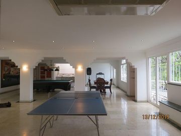 VENTA ESPACIOSA CASA ESTILO UNICO, ESPAÑOL..!! ESTRATEGICA UBICACION..