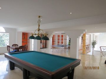 VENTA ESPACIOSA CASA ESTILO UNICO, ESPAÑOL..!! ESTRATEGICA UBICACION..