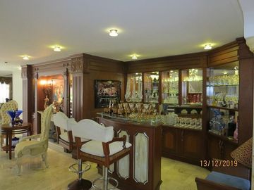 VENTA ESPACIOSA CASA ESTILO UNICO, ESPAÑOL..!! ESTRATEGICA UBICACION..