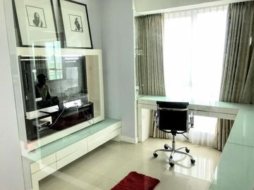3 Bedrooms Furnished Apartment For Rent, at Gandaria Heights South Jakarta