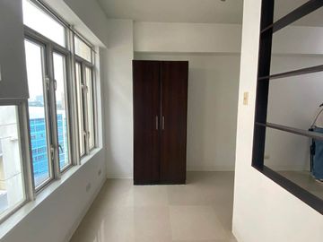 1 Bedroom Condo Unit Stamford Executive Residences McKinley BGC Taguig City