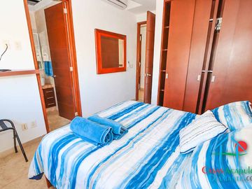 Depa con terraza y jacuzzi. Con club de playa