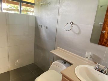 Venta Hacienda Ganadera Gualéa - Pacto en San Luis Alto Vía Calacalí 205 Hectáreas $1'100.000