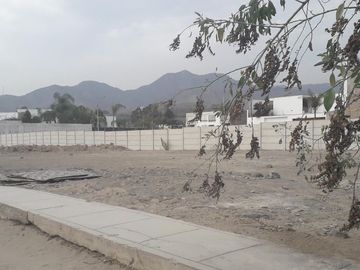 Venta de lotes de terreno 450m2 en Urb Sol de la Molina