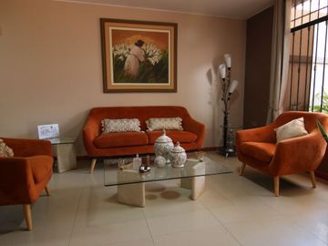 LINDA CASA EN CASA – URB. SAN ISIDRO - PIURA