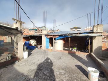 CASA EN VENTA - Tica Tica