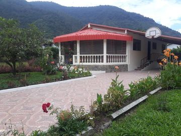 En venta casa amoblada en Pallatanga de 3 dormitorios amoblada