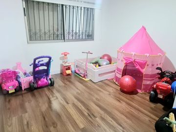 SE VENDE CASA INDEPENDIENTE EN LA FLORA, CALI, COLOMBIA, ZONA NORTE.
