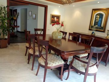Venta Casa Cumbayá - Lumbisí, Urb. Santa Elena, Contrucción 488 m², T - 405 M²,$400.000