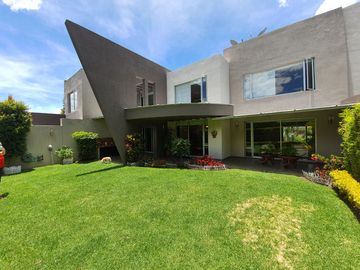 Venta Casa Cumbayá - Lumbisí, Urb. Santa Elena, Contrucción 488 m², T - 405 M²,$400.000