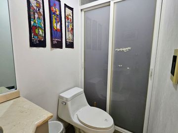 Venta de Townhouse en Lomas del Chamizal, a 3 min de Bosques