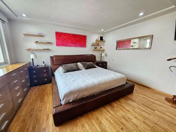 Venta de Townhouse en Lomas del Chamizal, a 3 min de Bosques