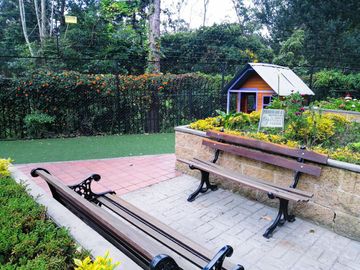 VENTA de CASA CLUB LOS LAGARTOS, cerca a CC TITAN PLAZA, CC Parque la Colina, Av Boyacá, Estación Transmilenio, Calle 80, Calle 127 y Parque Los Lagar