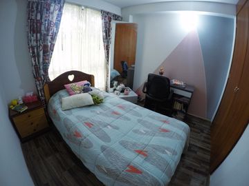 VENTA de CASA CLUB LOS LAGARTOS, cerca a CC TITAN PLAZA, CC Parque la Colina, Av Boyacá, Estación Transmilenio, Calle 80, Calle 127 y Parque Los Lagar