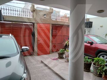 GRAN OPORTUNIDAD: SE VENDE EDIFICIO EN LÍMITE CON PUNTA HERMOSA-LURIN