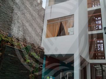 GRAN OPORTUNIDAD: SE VENDE EDIFICIO EN LÍMITE CON PUNTA HERMOSA-LURIN