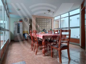 GRAN OPORTUNIDAD: SE VENDE EDIFICIO EN LÍMITE CON PUNTA HERMOSA-LURIN