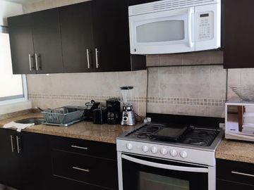 FABULOSA VILLA EN RENTA, VILLAS VELATO. ACAPULCO DIAMANTE