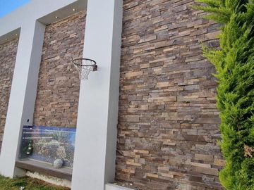 Casa de 4 Recámaras con Amplio Jardín, Residencia La Moraleja Pachuca Hidalgo