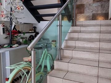 Casa de 4 Recámaras con Amplio Jardín, Residencia La Moraleja Pachuca Hidalgo