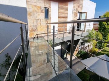 Casa de 4 Recámaras con Amplio Jardín, Residencia La Moraleja Pachuca Hidalgo