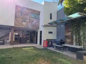 Casa de 4 Recámaras con Amplio Jardín, Residencia La Moraleja Pachuca Hidalgo