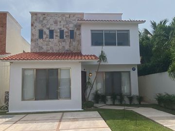 Casa en venta Residencial el cielo Playa del Carmen Q Roo