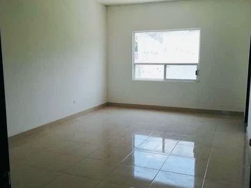 PRE-VENTA DE CASA EN EL FRACCIONAMIENTO JARDINES DEL SAUCE ALBERCA COMÚN