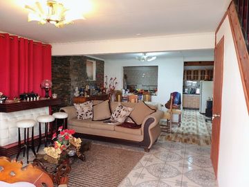 V 1544-S-GR-Vendo Casa en Talca