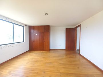 CASA CON ESPACIO VERDE EN VENTA SECTOR HOSTERIA BAGUANCHI