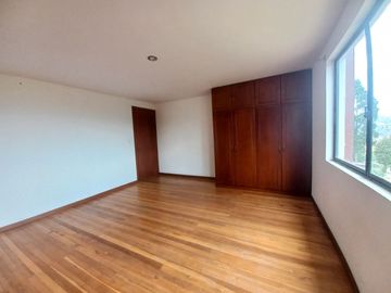 CASA CON ESPACIO VERDE EN VENTA SECTOR HOSTERIA BAGUANCHI