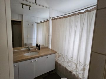 venta casa La Hacienda Causiño Macul, amplia cómoda segura 4dormitorios 3 baños
